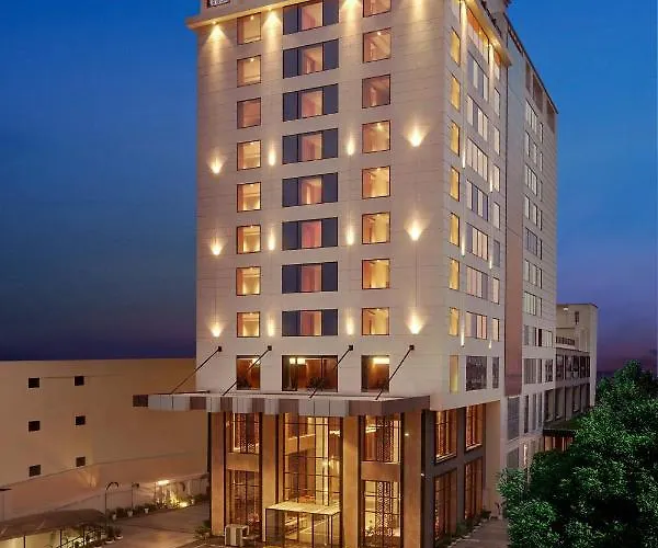 Doubletree By Hilton Varanasi