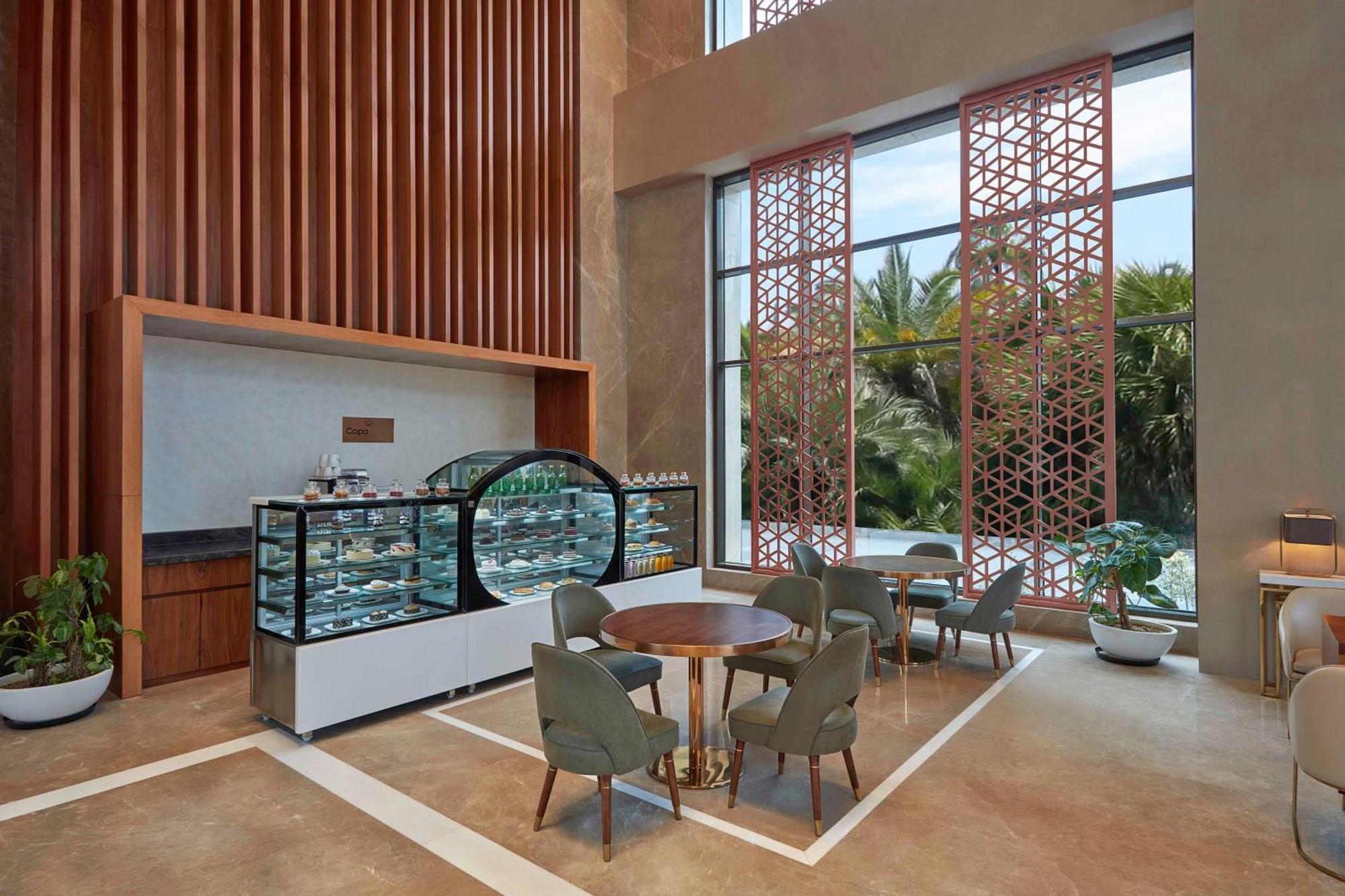 Hotel Doubletree By Hilton Varanasi
